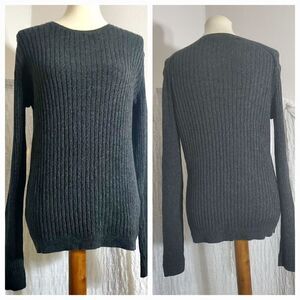 GAP Gray Sweater Top Size Small